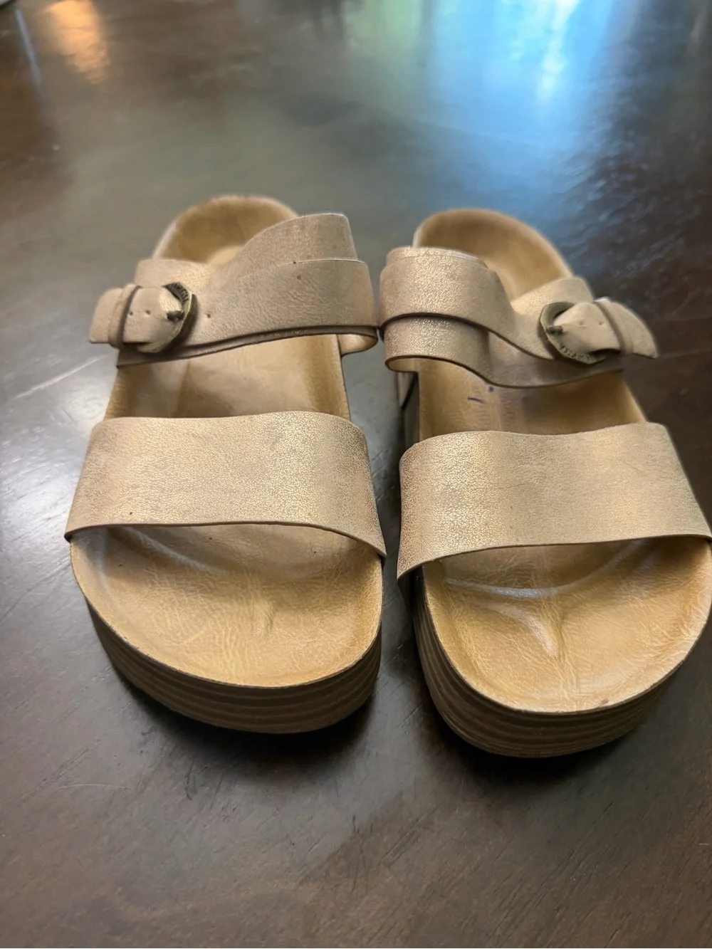 Blowfish Size 4 Youth Sandals
